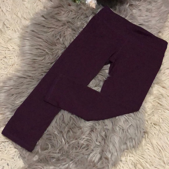 Fabletics Capri style-Eggplant-EUC - Picture 2 of 10